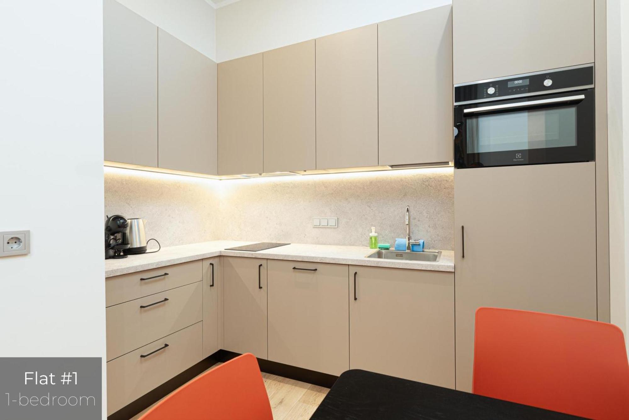 Dandelion Elegance Apartment